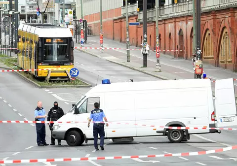 Doi adolescenți au furat un tramvai, în Bremen, și s-au plimbat doi kilometri, înainte să fie prinși de poliție