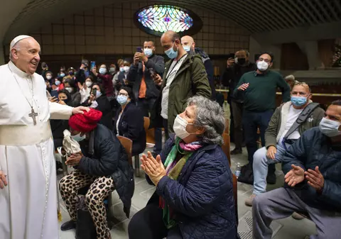 Papa Francisc și-a serbat onomastica alături de oamenii nevoiași de la Vatican