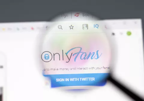 Creator de conținut pe OnlyFans, condamnat la închisoare, în Singapore, pentru că a folosit platforma, în ciuda interdicțiilor