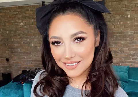 Andra se emoționează până la lacrimi când vine vorba de mama sa. „Este icoana mea”