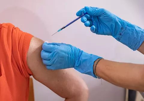 Bilanțul vaccinării anti-COVID, în continuare modest: sub 15.000 de persoane au fost imunizate în 24 de ore