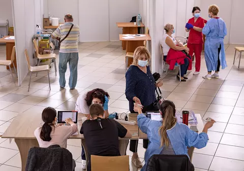 Aproape 16.000 de persoane s-au vaccinat anti-COVID în ultimele 24 de ore