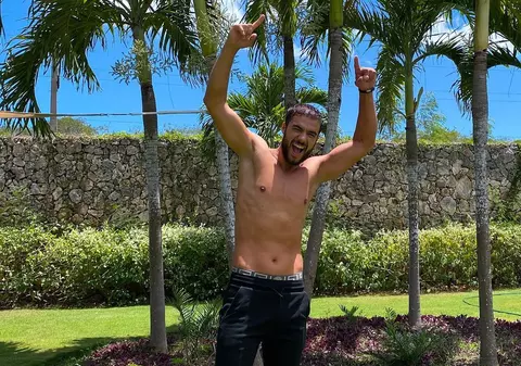 Culiță Sterp a ajuns în România după descalificarea de la „Survivor”. De ce a plâns în aeroport