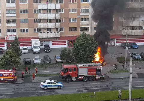 Mai mulți polițiști și jandarmi, scoși pe străzi în Arad, după explozia mașinii omului de afaceri Ioan Crișan