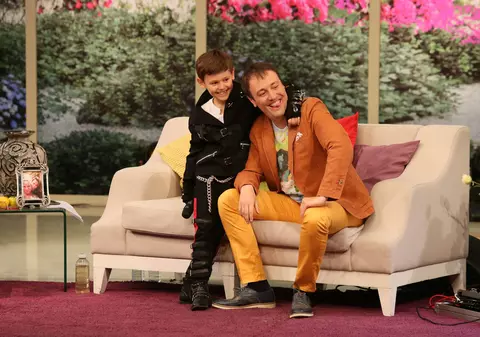 DaviN, fiul lui Călin Geambașu, e pasionat de muzică. La doar 12 ani are propriul studio