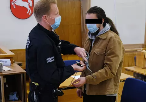 Român ucis cu 15 lovituri de cuțit în inimă și plămâni de un coleg ungur, în Germania. S-a aflat motivul crimei