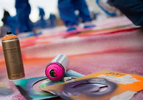 „Te iubesc” scris mare în română, într-un oraș german, pagubă de 1.000 de euro