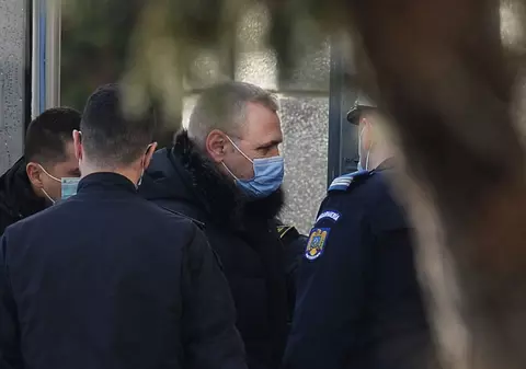 Am o întrebare în noul dosar Dragnea: e penal să fii fraier? Plus alte semne clare că societatea civilă e în moarte clinică