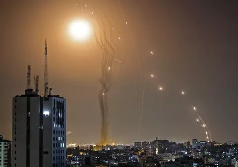 Iron Dome: scutul israelian a doborât majoritatea rachetelor Hamas, dar și-a arătat vulnerabilitatea. Cum funcționează sistemul