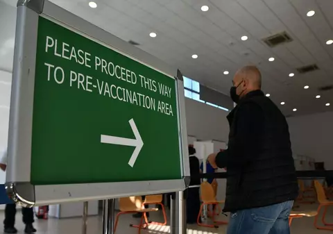 În  prima țară din UE care a atins imunitatea de grup, 84% dintre cetățeni au spus că vor să se vaccineze