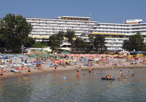 Peste 100.000 de turiști, așteptați în acest weekend pe litoralul românesc