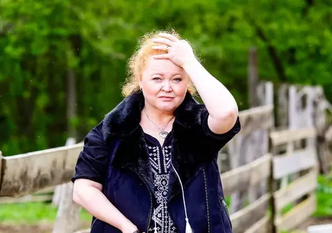 Interviu | Cântăreața Narcisa Suciu, despre viața în Finlanda: „Profesorul de matematică al fiicei mele s-a îngrozit când a văzut un manual românesc”