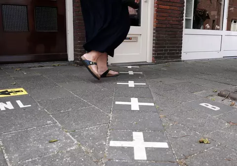 Orașul în care linia frontierei trece și prin casele oamenilor. „Când mă duc la toaletă traversez granița”