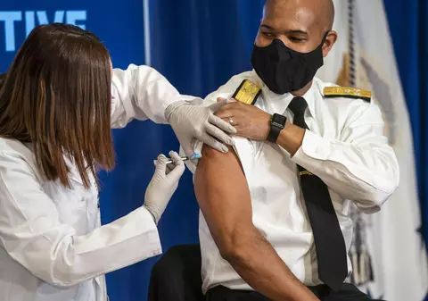 Studiu: Vaccinurile Moderna şi Pfizer ar trebui să rămână eficace împotriva tulpinii indiene de COVID-19