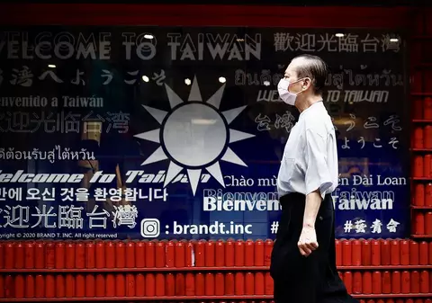 Taiwan, țară dată exemplu în lupta cu COVID, are acum o creștere a cazurilor. Cum a ajuns aici