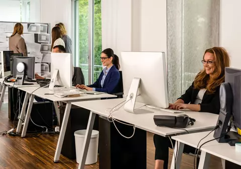 Primele concluzii ale companiilor care au adoptat săptămâna de lucru de 4 zile. Va fi o măsură bună pe termen lung?