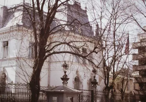 Povestea reşedinţei Ambasadei SUA din centrul Capitalei. Palatul a fost scos la vânzare