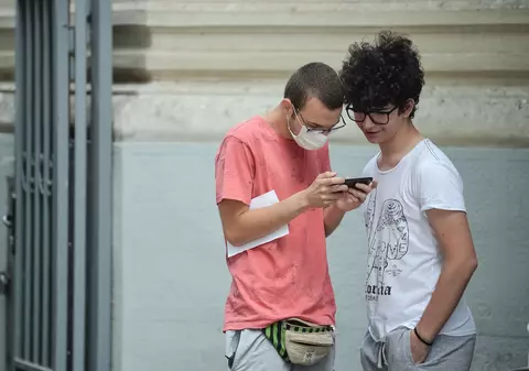 Cum se dă Bac-ul în alte țări? În Franța, examenele încep în primul an de liceu, Italia are o probă de șase ore