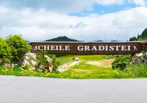 Cheile Grădiștei - unde se află și ce activități poți face. Obiective turistice în zonă