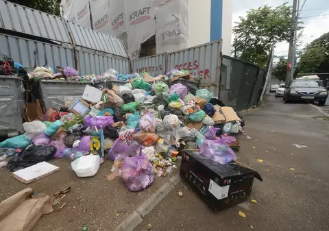 Vin nămeții peste „Sectorul Gunoaielor”? Romprest amenință că nu va realiza deszăpezirea în sectorul 1. Clotilde Armand: „Suntem în negocieri”