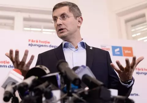 Dan Barna atacă dur PSD pentru criza politică din țară: „Joacă poker cu viitorul României!”