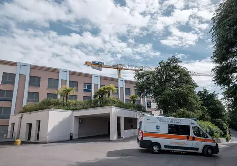 Doi români au bătut doi medici și o asistentă într-un spital din Italia