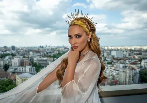 Iulia Vântur, ședință foto spectaculoasă înainte de a se întoarce în India. „A fost o experiență de aur”