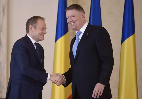 Klaus Iohannis i-a acordat lui Donald Tusk Ordinul Național „Steaua României” în grad de Mare Cruce