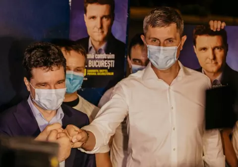 Răspunsul lui Dan Barna după ce a fost întrebat dacă este mulţumit de primarul Nicuşor Dan