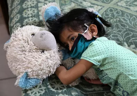 Orfanii COVID. Numărul copiilor pe care virusul i-a lăsat fără ambii părinți a explodat în India