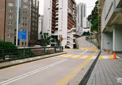 Un milion de euro plătit pentru un singur loc de parcare. Unde a fost stabilit recordul