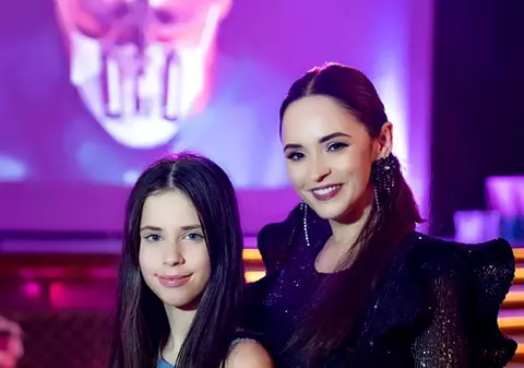 Andreea Marin s-a dat de gol. Ce pregătește Violeta, împreună cu Ștefan Bănică jr, tatăl ei. „Sper să nu mă certe”
