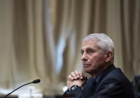 Anthony Fauci: SUA ar putea aduce sub control COVID-19 până în primăvara lui 2022, dacă tot mai mulți oameni se vaccinează