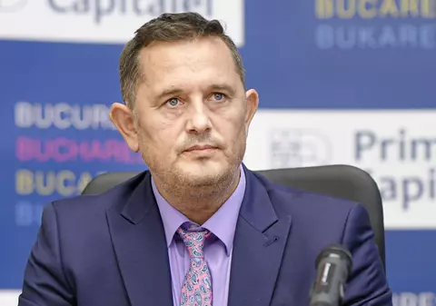 Avocatul Piperea, despre planurile Guvernului privind vaccinarea: Mai e puțin și ne punem o stea galbenă pe piept