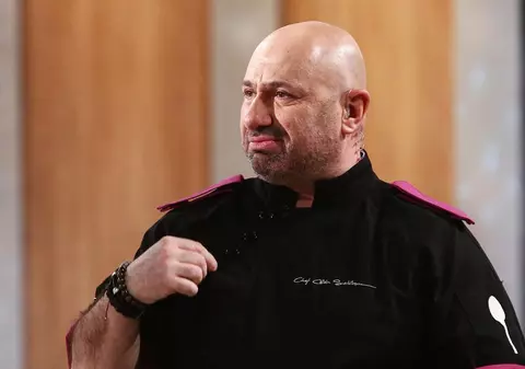 Cătălin Scărlătescu își sărbătorește ziua de naștere în Mykonos. Ce mesaje a primit de la Bontea și Dumitrescu