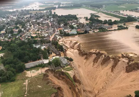 Imaginea dezastrului: alunecare masivă de teren în Germania devastată de inundații