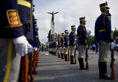 Ceremonia de Ziua Aviației, desfășurată fără survolul aeronavelor militare