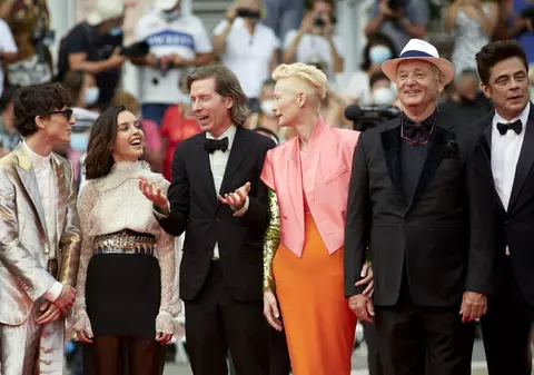 Corespondență de la Cannes: Ziua în care starurile de la Hollywood au venit cu autobuzul la premiera filmului în care joacă