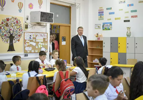 Desființarea inspectoratelor școlare, printre propunerile cuprinse în proiectul „România Educată”. În ce vor fi transformate