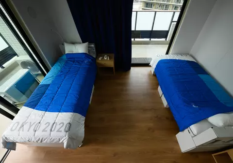 Paturile din carton  în care dorm sportivii la Jocurile Olimpice de la Tokyo fac deliciul internauţilor
