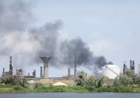 Garda de Mediu Constanța, după incendiul de la Petromidia: „Nu e necesară evacuarea populației”