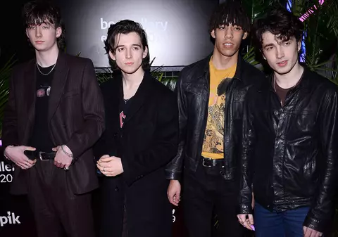 Performanță pentru fiul lui Bono şi trupa lui: Sunt pe primul loc în topul britanic al albumelor cu debutul discografic