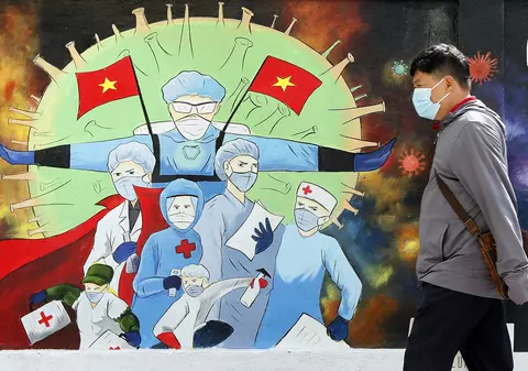 Un bărbat din Vietnam, condamnat la 5 ani de închisoare pentru că a răspândit COVID. Câte persoane a infectat