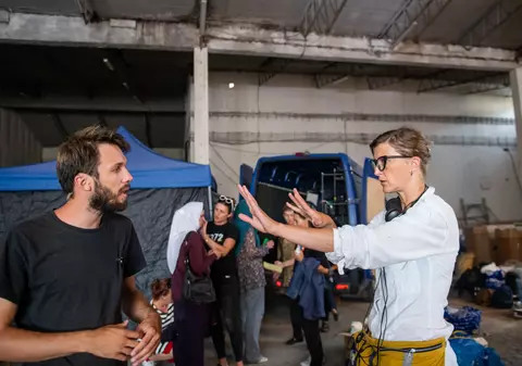 LAND, debutul în regie al actriței ROBIN WRIGHT, în deschiderea festivalului Internațional de Film Independent ANONIMUL,  QUO VADIS, AIDA?, în afara competiției