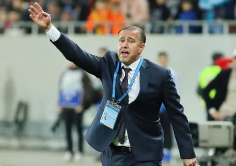 Laurenţiu Reghecampf este noul antrenor al CS Universitatea Craiova