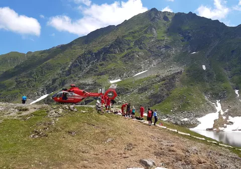 Salvamontiștii, solicitați la 24 de intervenții în 24 de ore. Cea mai lungă operațiune de salvare a durat 8 ore