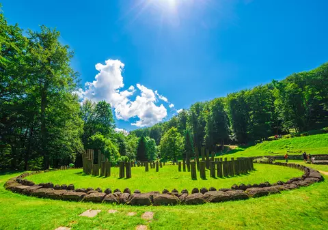 Sarmizegetusa Regia - legenda fostei capitale dacice. Cum arată astăzi cetatea