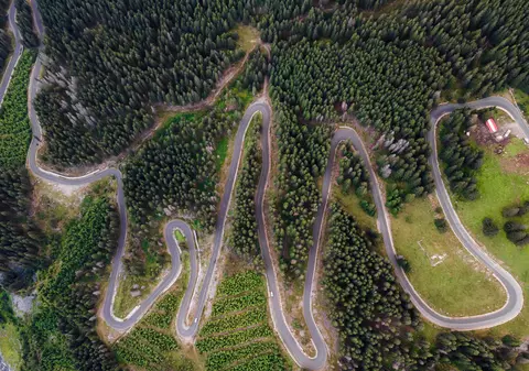 Transalpina - cel mai impresionant drum din țară. Ce obiective turistice poți vizita