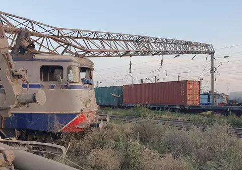 Zeci de copii, blocați 9 ore într-un tren rămas în câmp. Premierul Cîțu: „Dacă directorul CFR ar fi lucrat la Guvern, acum era acasă”