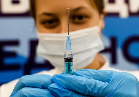 Peste 16.000 de persoane s-au vaccinat anti-COVID în ultimele 24 de ore